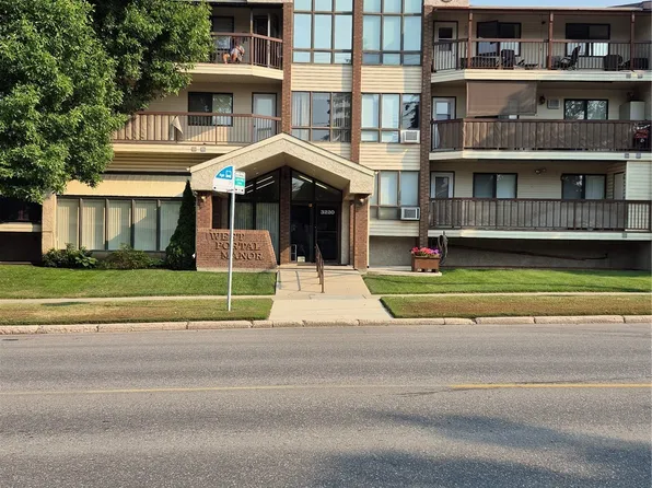 3220 33rd Street W #102, Saskatoon, SK S7L 6K3