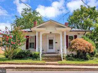 404 N Main St, Gordonsville, VA 22942