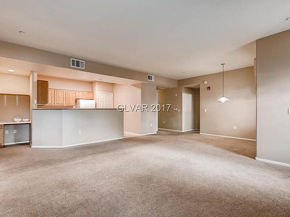 3rd image of 5855 Valley Dr Unit 1075