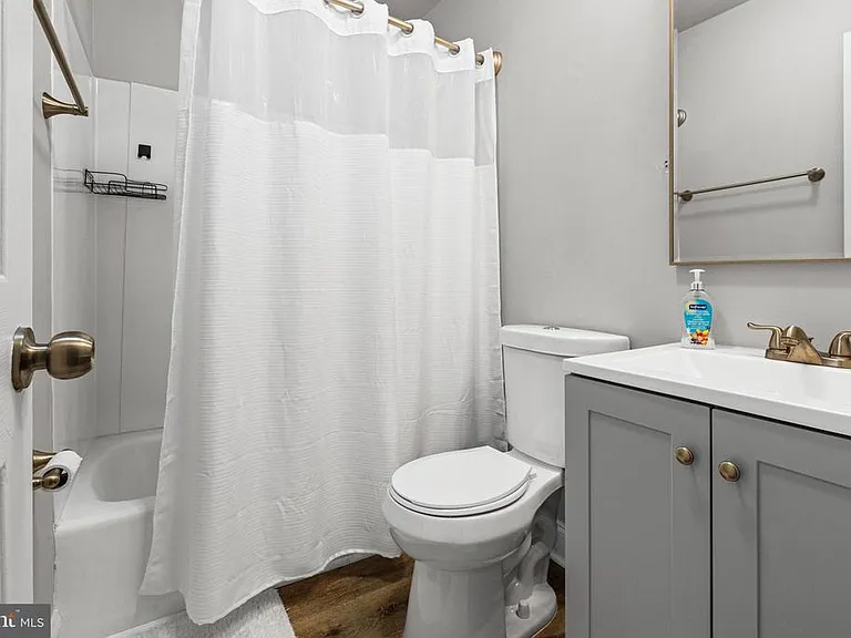 2236 Orleans St — Photo 15
