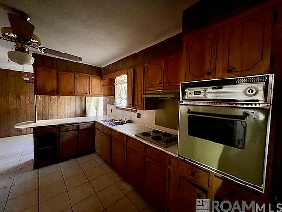 3rd image of 7257 Solitude Rd