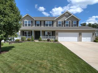 818 Indian Rock Dr, Wentzville, MO 63385