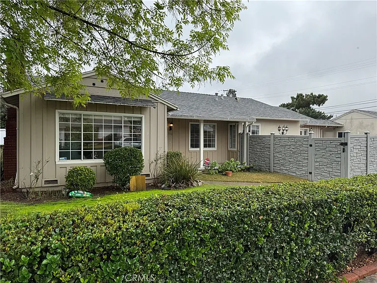 110 Santa Ynez Dr — Photo 3