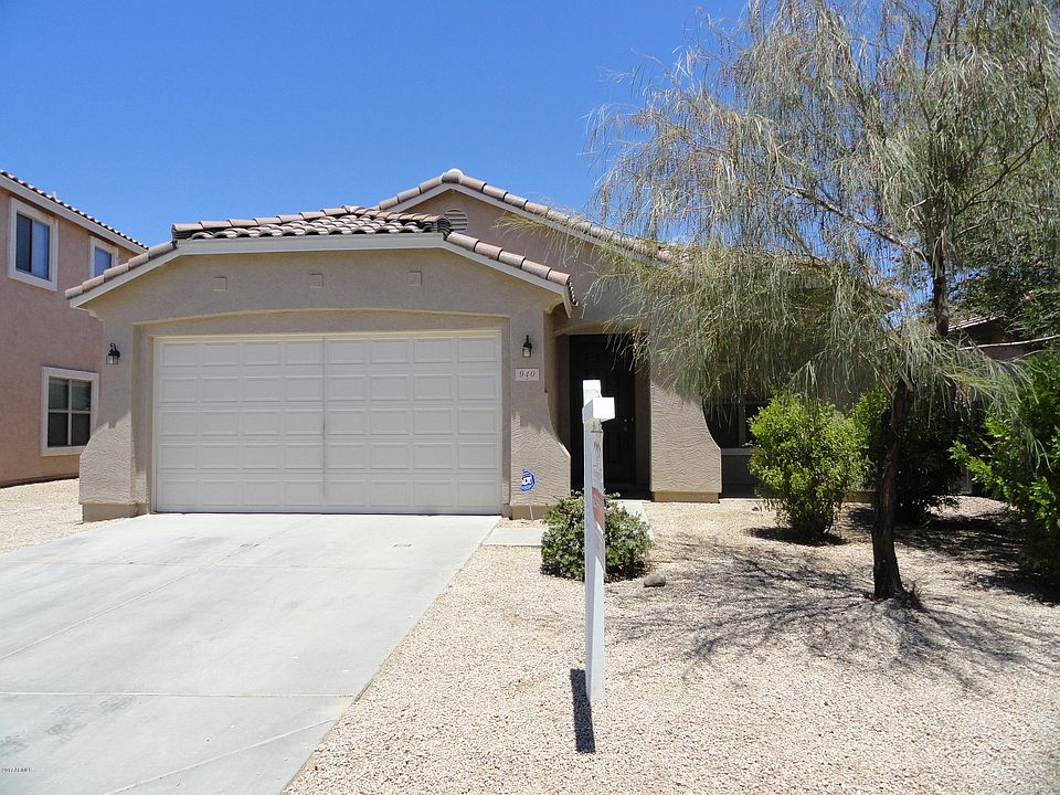 1st image of 940 E CORRALL Street