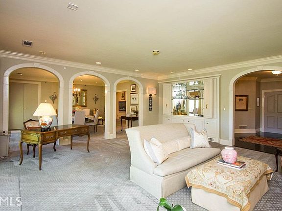 4th image of 28406 Plantation Dr NE