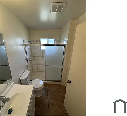 9004 S San Pedro St — Photo 13