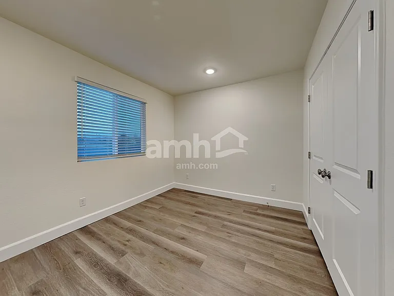 8876 Dwarf Chin Ave — Photo 16