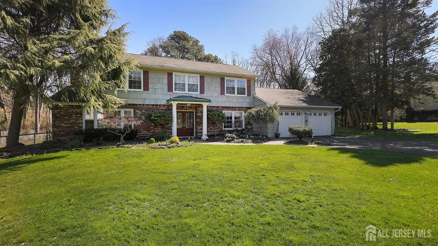 142 Monmouth Rd photo 1
