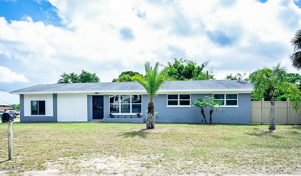 1st image of 1359 Continental Dr