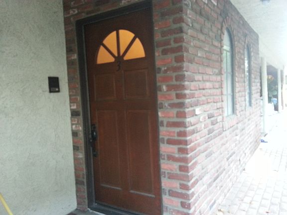 3rd image of 34 N El Molino St APT 3
