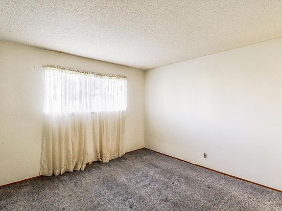 5th image of 6286 Escallonia Dr