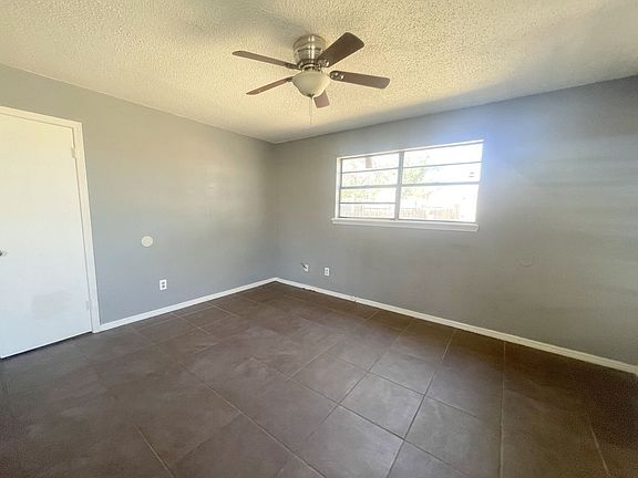 3rd image of 104 S Belleview St APT B