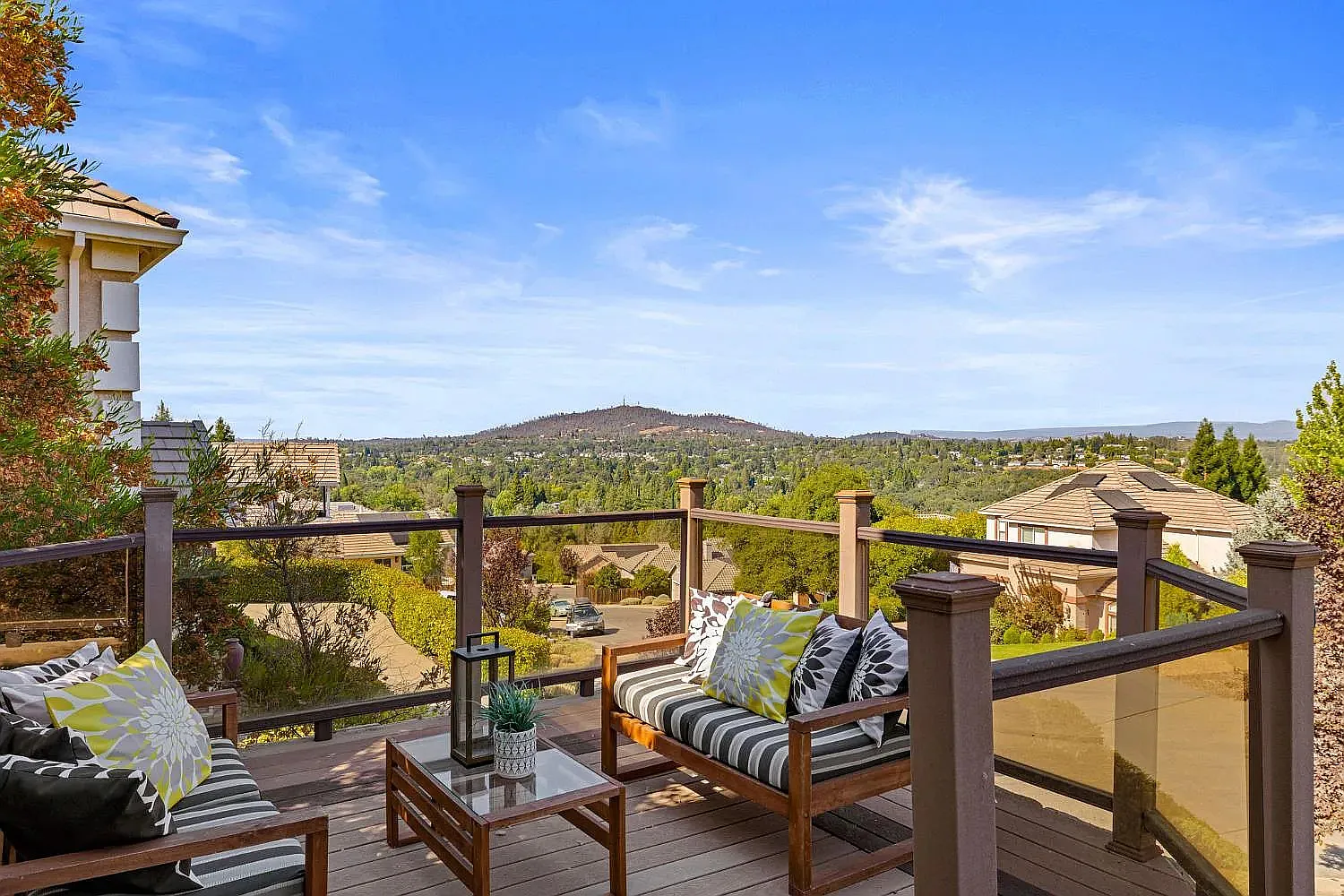 4 bed, 3600 sqft, $5,500 — Photo 4