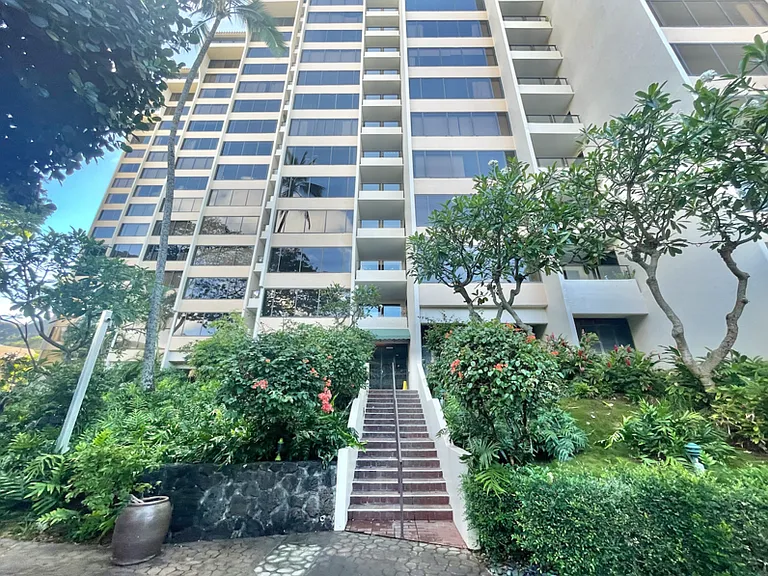 555 Hahaione St #1E-1 — Photo 45