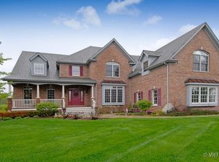 915 Lusted Ln, Batavia, IL 60510