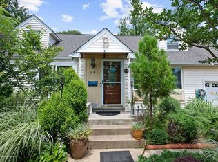 261 Roosevelt Ave, Oakhurst, NJ 07755