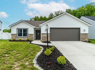 13715 Copper Strike Pass, Fort Wayne, IN 46845