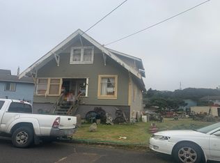 725 SW 2nd St, Newport, OR 97365