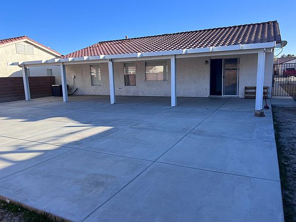 2nd image of 3012 Honeysuckle Ave