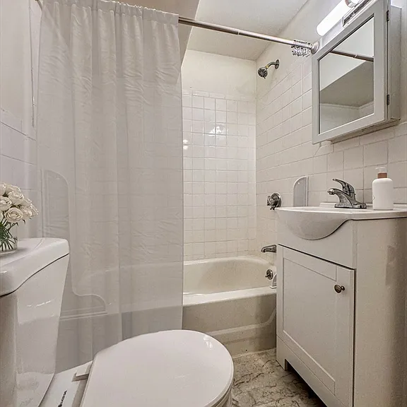 511 Beacon St #3 — Photo 8