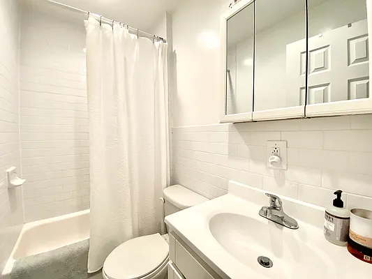 Rented by Living New York | media 23