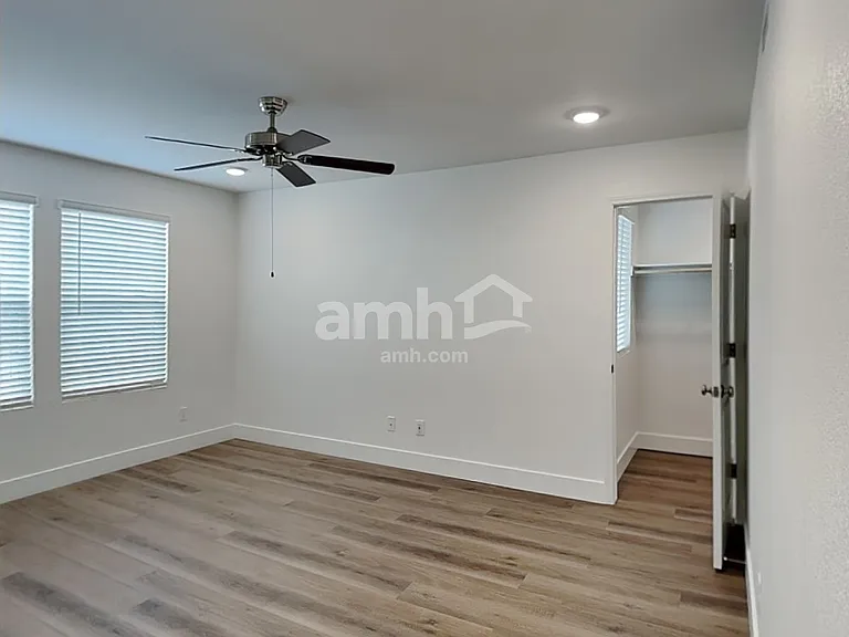 11111 Magallanes St — Photo 12