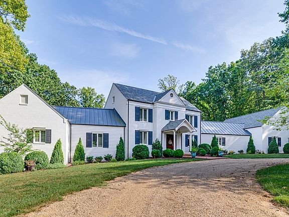 4th image of 219 Howard Dr