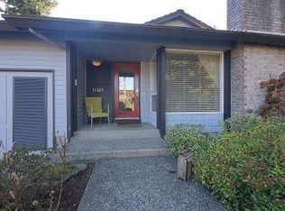 16405 NE 20th St, Bellevue, WA 98008