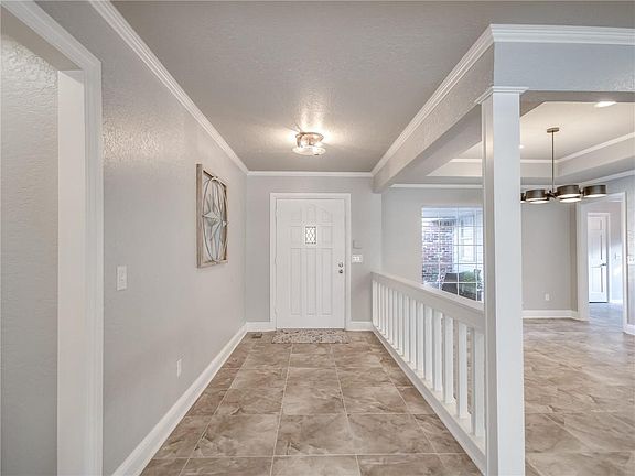 3rd image of 14817 Glenmark Dr