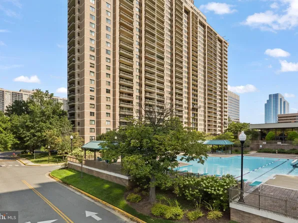 5505 Seminary Rd APT 505N, Falls Church, VA 22041