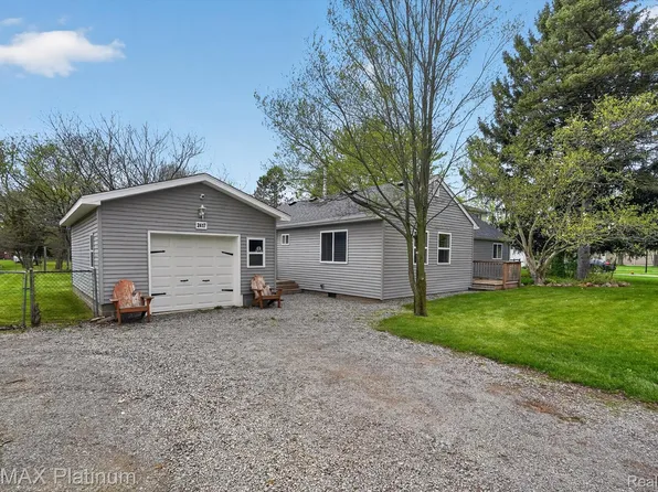2417 Howald Ave, Flint, MI 48504