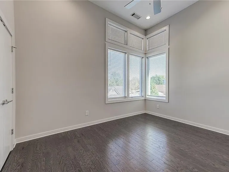 415 Gartrell St SE #7 — Photo 17