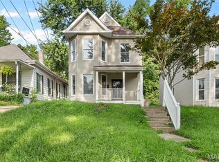 1228 Alton St, Alton, IL 62002