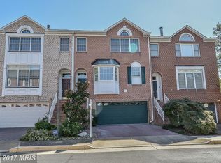 8102 Madrillon Ct, Vienna, VA 22182