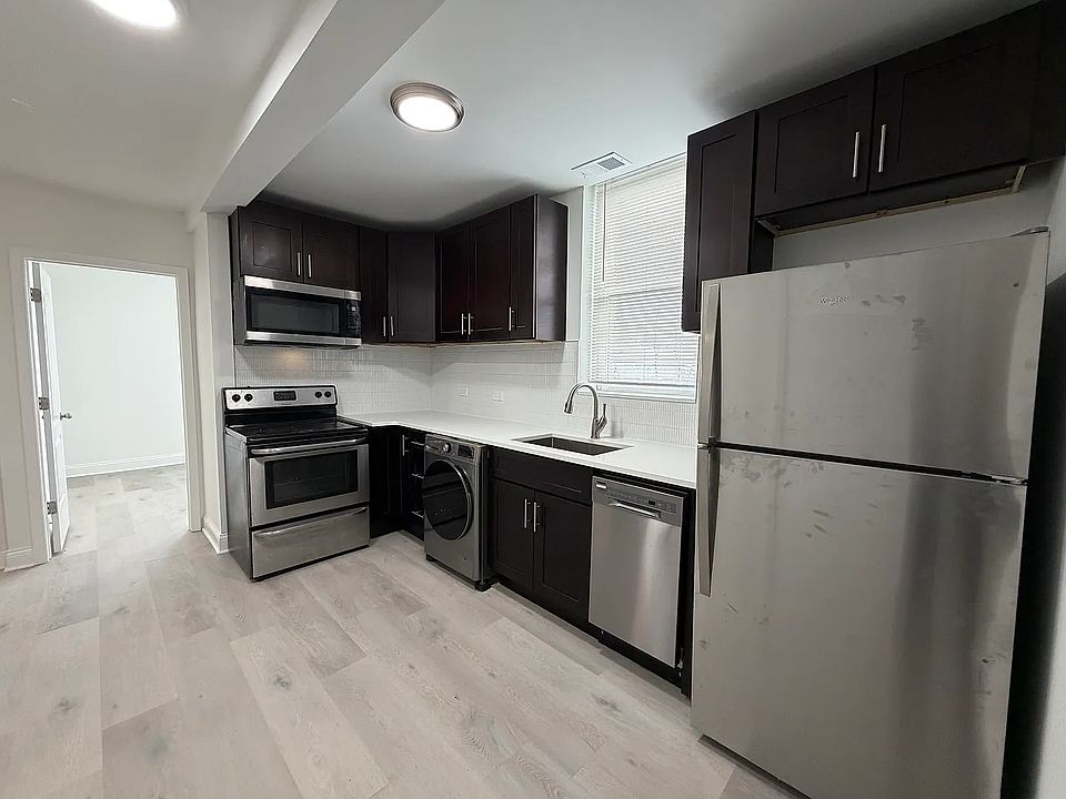 1st image of 4832 N Winthrop Ave #2F