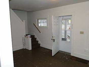 3rd image of 1018 E Cesar E Chavez Ave