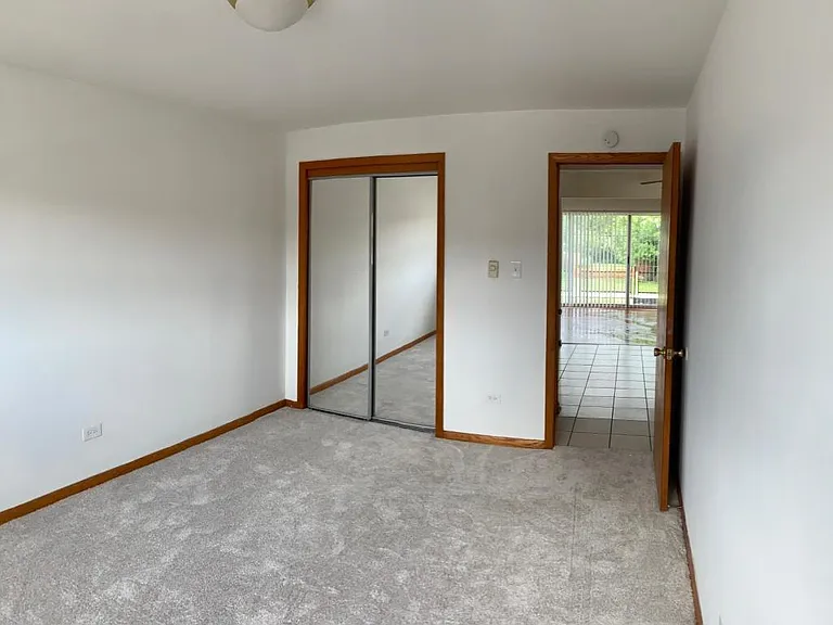 11945 S Hamlin Ave #2B — Photo 9
