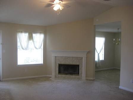 2nd image of 2752 Oakleigh Ct