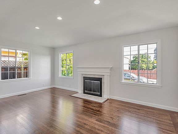 5th image of 1318 Woodland Ave