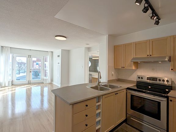 4th image of 600 Queens Quay W #328