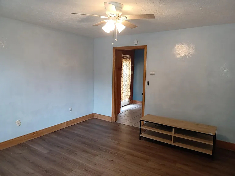 154 Williams St #B — Photo 4