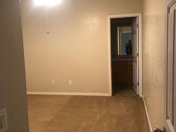 5th image of 8821 Sherwood Park Dr