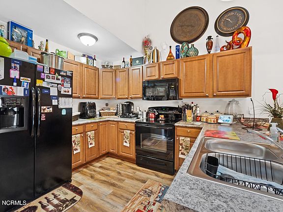 4th image of 138 Lincoln Place Cir #138