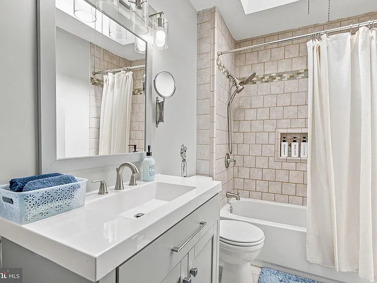7002 Cedar Park Ave — Photo 9
