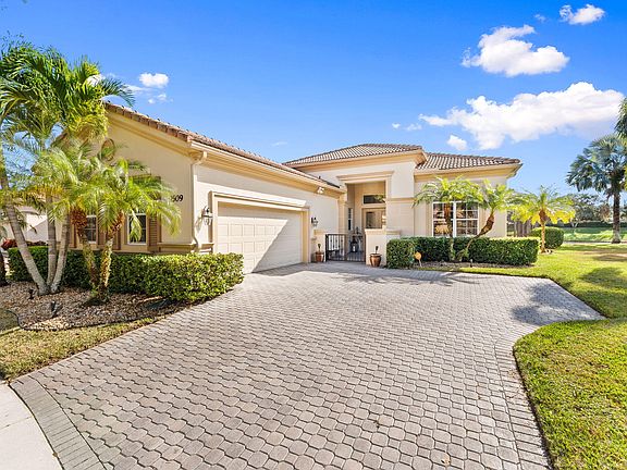 4th image of 9509 SW Nuova Way