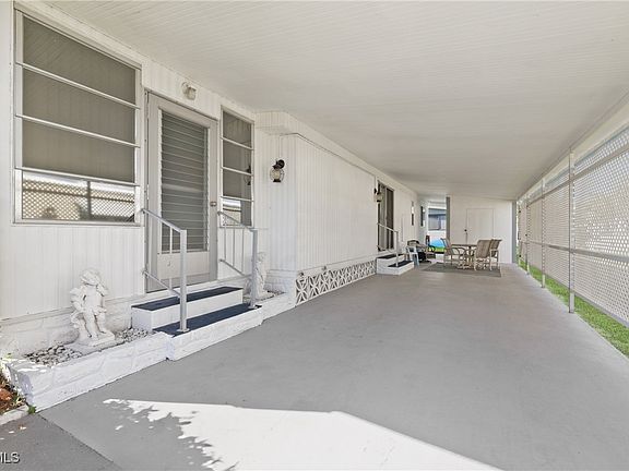 3rd image of 26060 Kings Rd