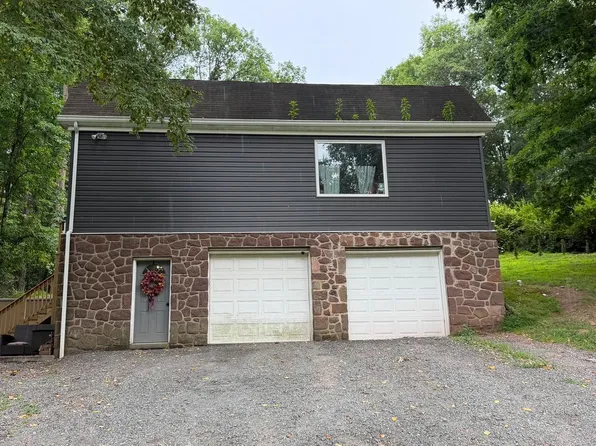 986 Golf Course Rd, Birdsboro, PA 19508