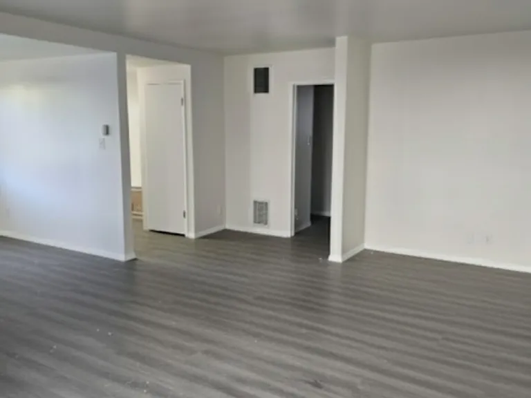 409 E Cedar Ave — Photo 7