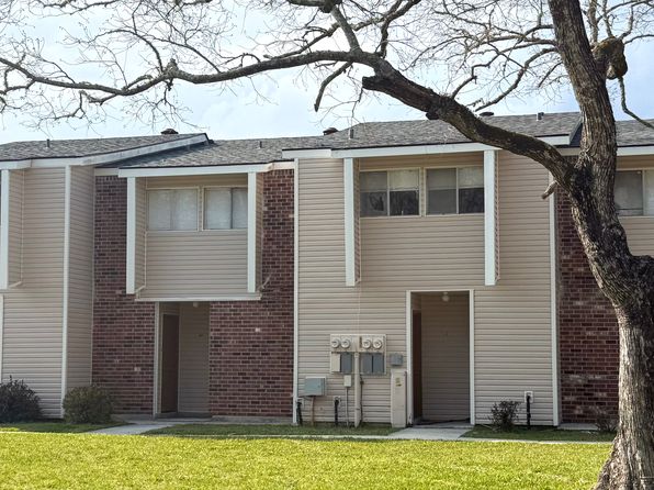 220-23 Sandra Del Mar Dr