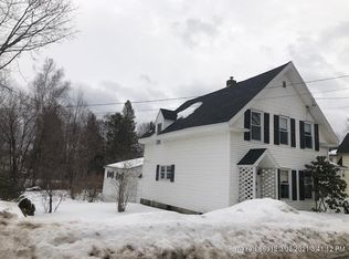 25 Hillside Rd, Orono, ME 04473